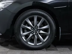 Mazda  8