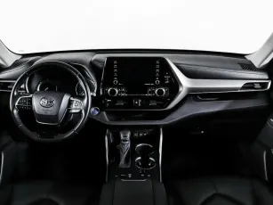 Toyota  11