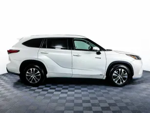 Toyota  3