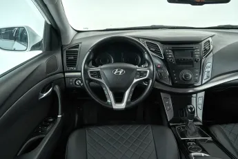 Hyundai  9