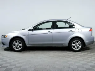 Mitsubishi  3