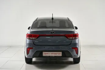 Kia  6
