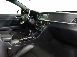 Kia  8