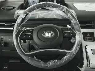 Hyundai  11