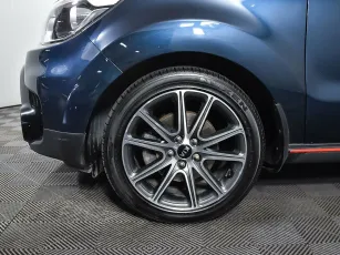 Kia  7