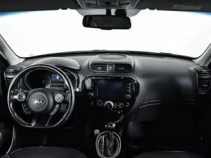 Kia  9