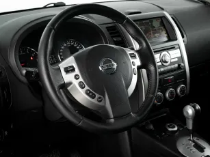 Nissan  10