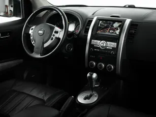 Nissan  18