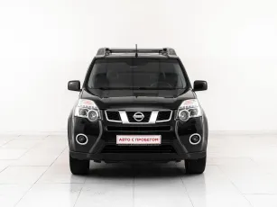 Nissan  2