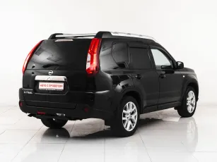 Nissan  4