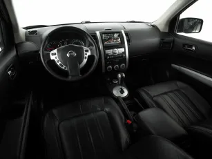 Nissan  8