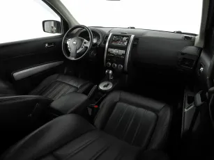 Nissan  9