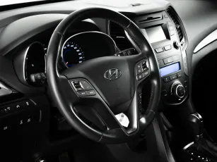 Hyundai  9