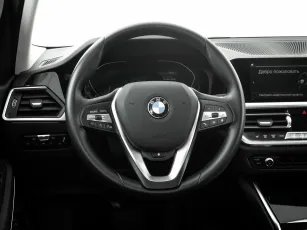 BMW  12