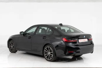 BMW  6