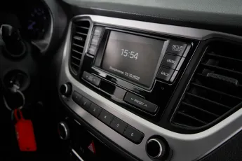 Hyundai  11