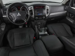 Mitsubishi  9