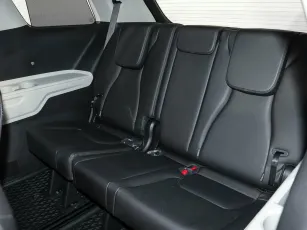 Kia  23