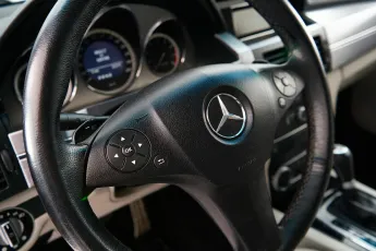 Mercedes-Benz  11