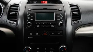 Kia  17