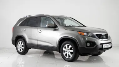 Kia  3