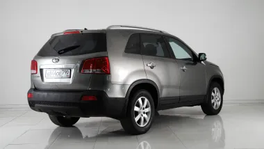 Kia  4