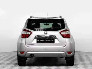 Nissan  4