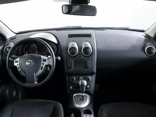 Nissan  9