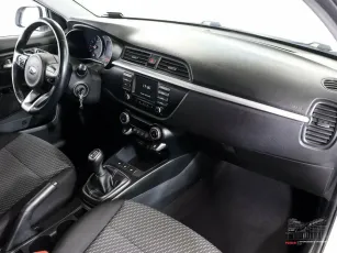 Kia  7