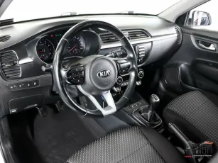 Kia  9