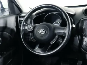 Kia  14