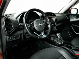 Kia  9