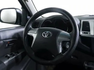 Toyota  9