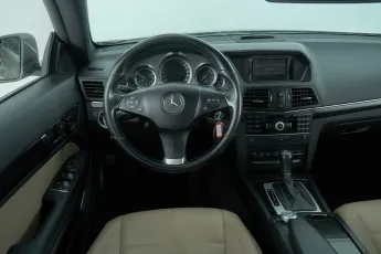 Mercedes-Benz  10