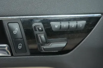 Mercedes-Benz  15