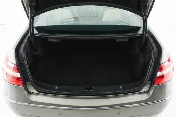 Mercedes-Benz  7