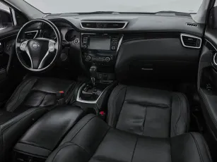 Nissan  10