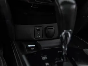 Nissan  15