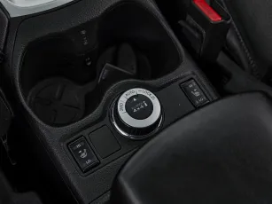 Nissan  16