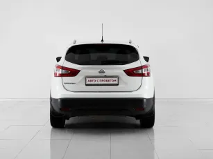 Nissan  6