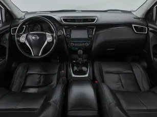 Nissan  8