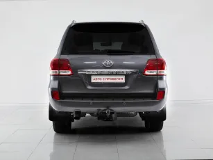 Toyota  6