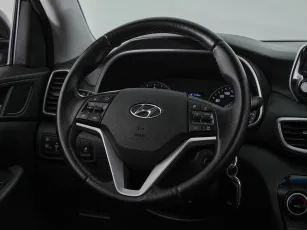 Hyundai  15