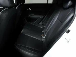 Kia  12