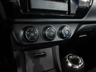 Toyota  12