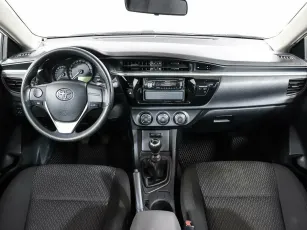 Toyota  8