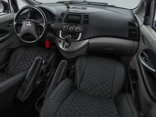 Mitsubishi  9