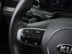 Kia  32