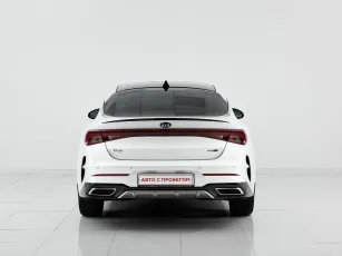 Kia  6