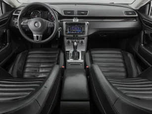 Volkswagen  8